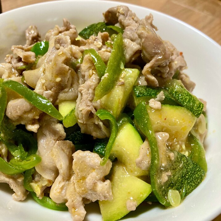 豚肉の炒め物。作り置きやお弁当にも。